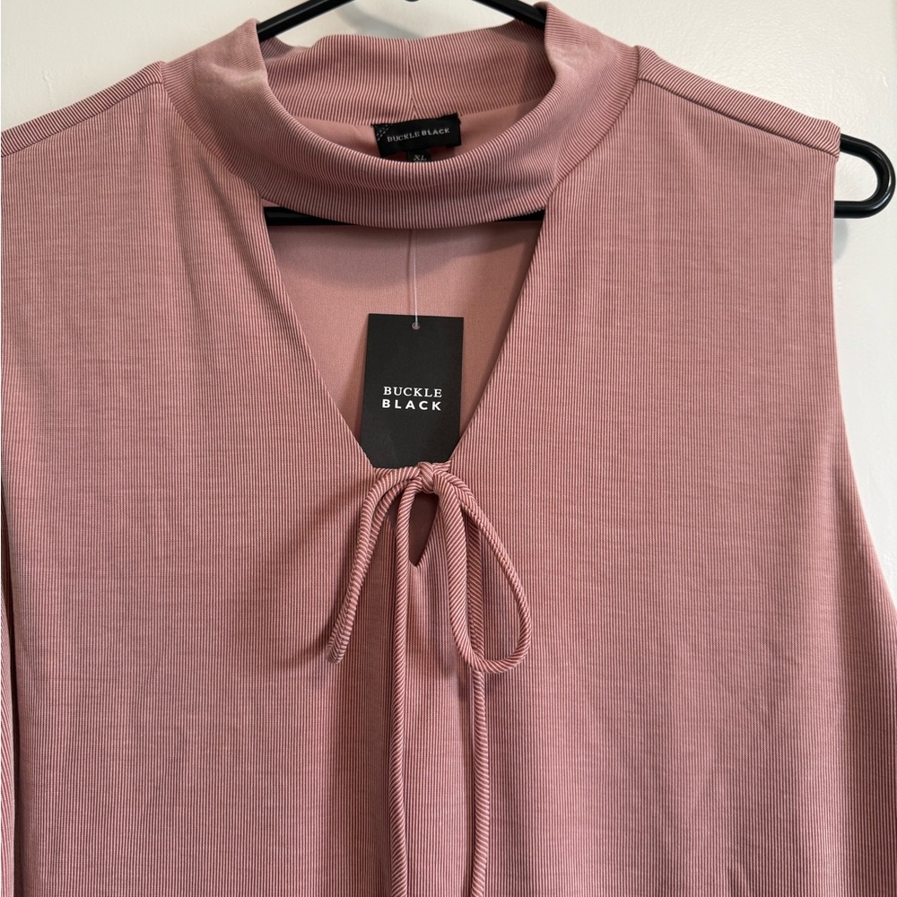 NWT Buckle Black Dusty Rose Tank Top - Picture 2 of 4